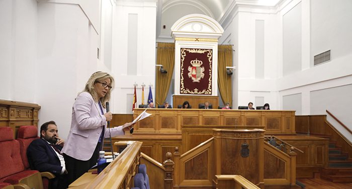 Merino pregunta a Guijarro por qué el Centro de Salud de Villamayor de Santiago sigue sin reformarse “desde que lo anunciara en julio de 2016” 1 Lola Merino