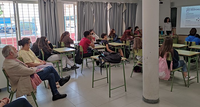 Más de 1.500 estudiantes de Guadalajara participan en la campaña ´Conóceme´ sobre el uso adecuado de medicamentos 1 Más de 1.500 estudiantes de Guadalajara participan en la campaña ´Conóceme´ sobre el uso adecuado de medicamentos