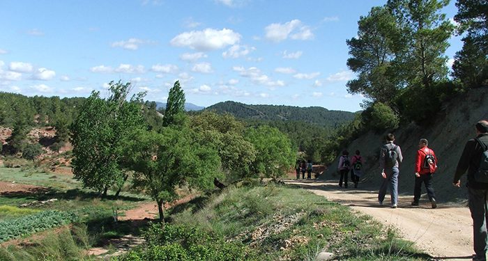 Más de 170 personas se darán cita este domingo en el Albergue Fuente de las Tablas para celebrar el Día del Senderista