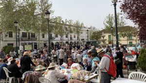 Más de 200 bolilleras recuperan el XIII Encuentro de encajeras de Mota del Cuervo