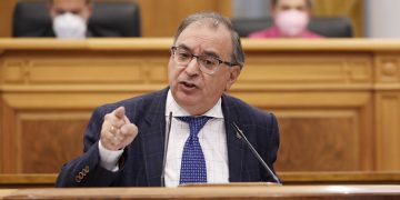 Mora subraya que “Page tiene un compromiso muy claro con CLM” del que Núñez es “incapaz”