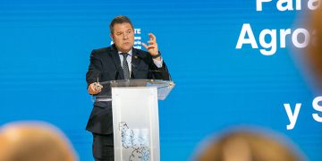 Page anuncia la mayor Oferta Pública de Empleo de la historia de Castilla-La Mancha para el ámbito sanitario con “2.651 plazas”