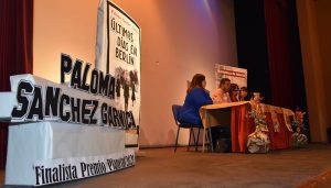 Paloma Sánchez destaca el trabajo de las bibliotecas precisamente cuando se cumplen 50 años de la biblioteca de Iniesta