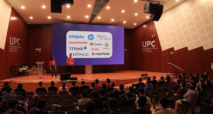 Un asistente de voz, una app de accesibilidad visual y un videojuego ganan el Huawei Challenge durante el HackUPC 2022 1 Un asistente de voz, una app de accesibilidad visual y un videojuego ganan el HUAWEI Challenge durante el HackUPC 2022