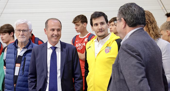 Un total de 350 deportistas de los mejores clubes de España de Vóley se disputan en Guadalajara el Campeonato nacional en categoría juvenil