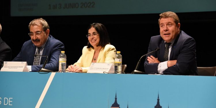 Page anuncia 140 nuevos puestos de trabajo estables en el servicio de Enfermería de Castilla-La Mancha