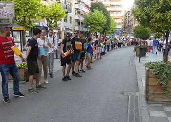 Accem, Cáritas y Cruz Roja Cuenca salen a la calle para visibilizar que las personas refugiadas suman Accem, Cáritas y Cruz Roja Cuenca salen a la calle para visibilizar que las personas refugiadas suman
