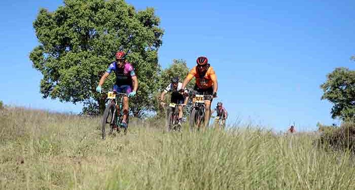 Alejandro Gómez se impone al sprint en la Jadraque MTB III Sendas Del Cid 1 Alejandro Gómez se impone al sprint en la Jadraque MTB III Sendas Del Cid