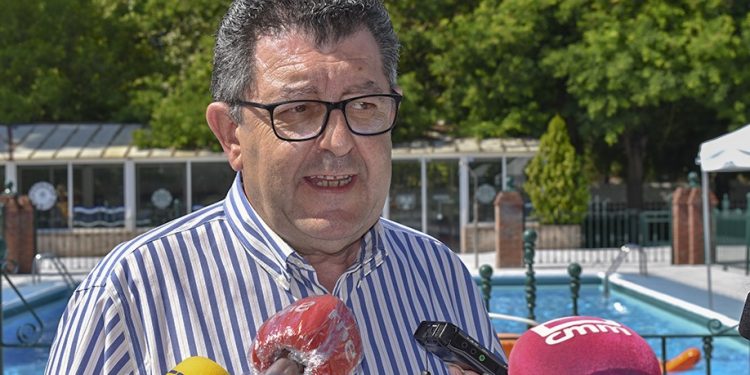 La piscina de verano de San Roque abrirá sus puertas el próximo 17 de junio, con acceso, vestuario y baños nuevos