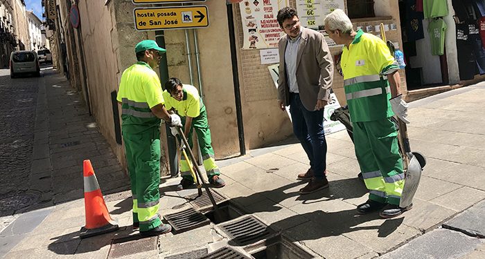 Arranca la tercera campaña de limpieza intensiva barrio a barrio de Cuenca con un refuerzo de medios humanos y materiales