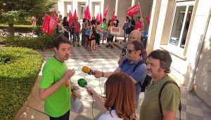 CCOO-Enseñanza se moviliza en toda la región para exigir el fin de la contratación precaria del personal laboral de la consejería de Educación