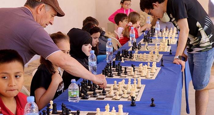 Cogolludo reivindica su Palacio Ducal desde la práctica del ajedrez