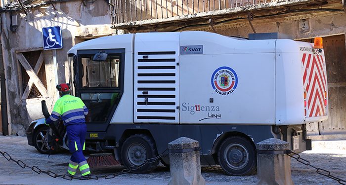 Contenedores de quita y pon en el casco histórico de Sigüenza 1 Contenedores de quita y pon en el casco histórico de Sigüenza