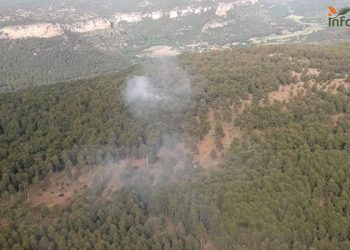 Controlado en menos de una hora un incendio en la Ciudad Encantada Controlado en menos de una hora un incendio en la Ciudad Encantada