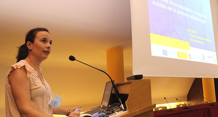 El abordaje de la depresión y el riesgo de suicidio en personas mayores protagoniza una sesión dirigida a profesionales del Área Integrada de Guadalajara