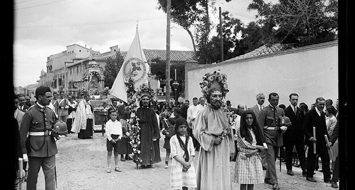 El Gobierno de Castilla-La Mancha publica una exposición virtual de fotografías antiguas para poner en valor la festividad del Corpus Christi 1 El Gobierno de Castilla-La Mancha publica una exposición virtual de fotografías antiguas para poner en valor la festividad del Corpus Christi