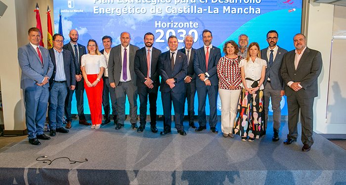 El Gobierno regional acelera su transición energética con una hoja de ruta que impulsa las renovables, la eficiencia energética y el autoconsumo 1 El Gobierno regional acelera su transición energética con una hoja de ruta que impulsa las renovables, la eficiencia energética y el autoconsumo