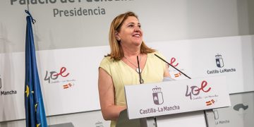 El Gobierno regional aumenta las ayudas de libros y su cuantía para facilitar a las familias la compra de los nuevos materiales derivados de la implantación de la LOMLOE