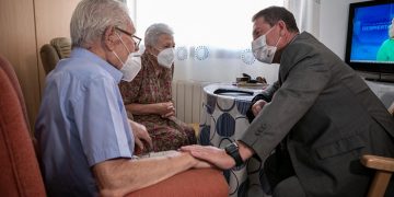 El Gobierno regional convoca 1,2 millones de euros en ayudas a la accesibilidad de las viviendas de personas mayores, con discapacidad y en situación de dependencia, en zonas despobladas