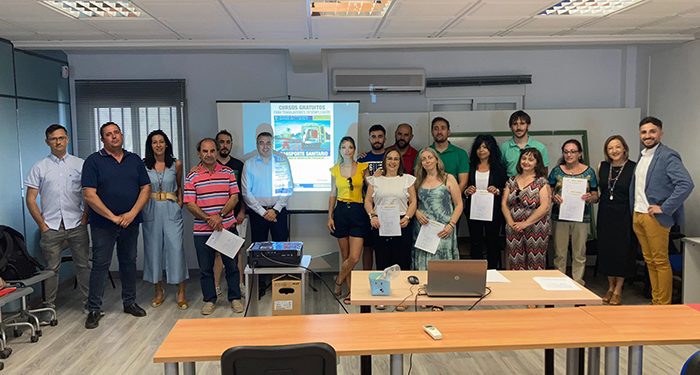 El Gobierno regional forma a 15 desempleados en materia de transporte sanitario en la localidad de El Provencio