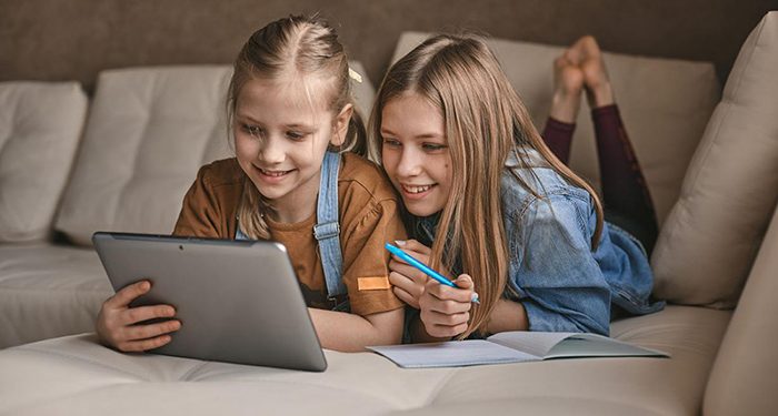 El Gobierno regional lanza un concurso a través ‘LeemosCLM’ para encontrar “a los mejores estudiantes” del verano