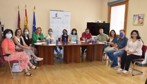 El Gobierno regional traslada su apoyo a la Asociación de Madres y Padres de Adopción, Acogimiento y Adversidad de Cuenca