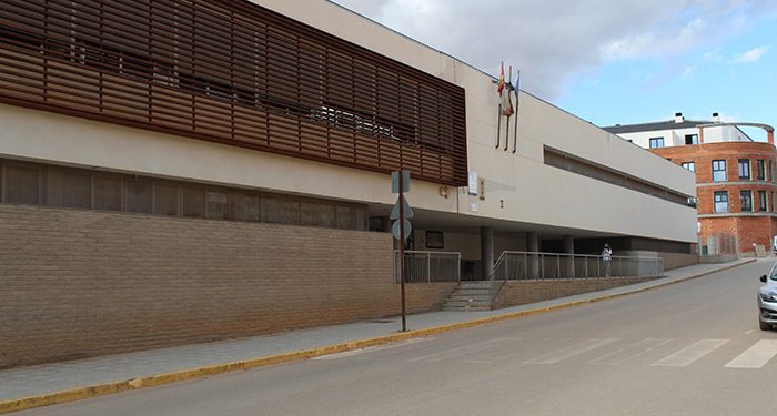 El IES Cañada de la Encina de Iniesta contará con un aula educación especial a partir del próximo curso 1 El IES Cañada de la Encina de Iniesta contará con un aula educación especial a partir del próximo curso