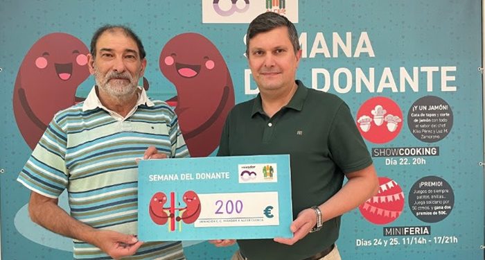 El Mirador de Cuenca entrega a ALCER el cheque soludario de la Semana del Donante