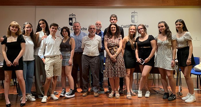 Estudiantes de los institutos Harévolar, Liceo Caracense y Castilla se proclaman vencedores de la IV Liga de Debate Escolar de Guadalajara