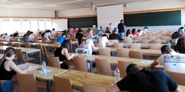 La EvAU arranca en la UCLM sin incidencias ni restricciones, pero con recomendaciones para prevenir contagios por COVID-19