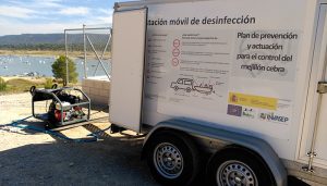 La CHT vuelve a actuar para prevenir la aparición del mejillón cebra en Entrepeñas