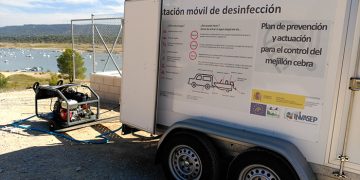 La CHT vuelve a actuar para prevenir la aparición del mejillón cebra en Entrepeñas