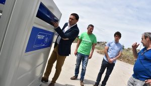 La Diputación de Cuenca ha renovado a lo largo de esta legislatura un total de 839 contenedores de plásticos y cartón