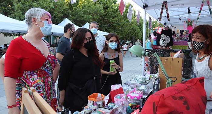 La feria artesana «Mercado de las Manos» tendrá segunda edición, el 25 de junio, coincidiendo con «Kavanijam»