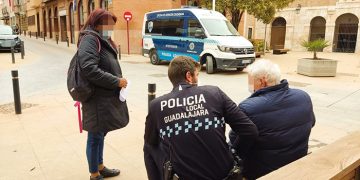 La Policía Local de Guadalajara encuentra a una persona mayor perdida