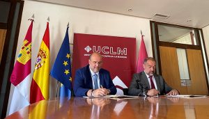 La UCLM y la JCCM crean la Cátedra de Gobierno Abierto para fomentar la transparencia y la participación ciudadana