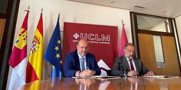 La UCLM y la JCCM crean la Cátedra de Gobierno Abierto para fomentar la transparencia y la participación ciudadana