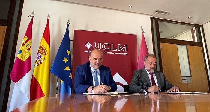 La UCLM y la JCCM crean la Cátedra de Gobierno Abierto para fomentar la transparencia y la participación ciudadana