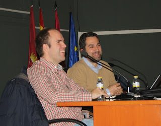 Las Casas Ahorcadas echa el cierre al curso 2122 con un encuentro con el autor barcelonés Pere Cervantes