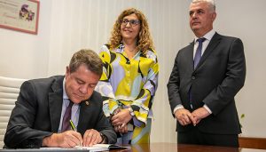 Page anuncia una inversión de “22 millones de euros” para completar el equipamiento tecnológico del Hospital Universitario de Guadalajara