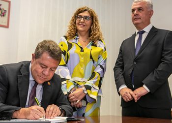 Page anuncia una inversión de “22 millones de euros” para completar el equipamiento tecnológico del Hospital Universitario de Guadalajara