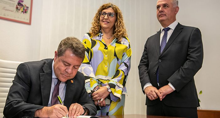 Page anuncia una inversión de “22 millones de euros” para completar el equipamiento tecnológico del Hospital Universitario de Guadalajara