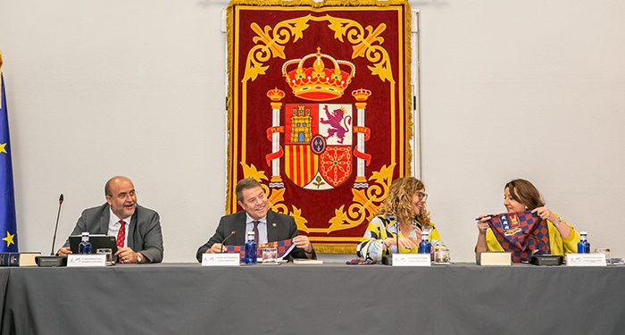 Page pide un acuerdo conjunto de las comunidades autónomas para exigir al Estado no obligar a prestar nuevos servicios sin dotarlos de financiación