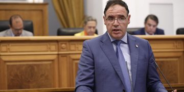 Prieto califica la política de la Junta sobre energías renovables de “improvisación” y critica sus “bandazos” medioambientales