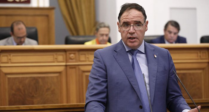 Prieto califica la política de la Junta sobre energías renovables de “improvisación” y critica sus “bandazos” medioambientales