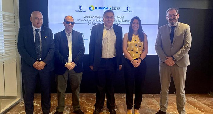 Respaldo del Gobierno regional a la labor del Grupo Social ONCE en la inclusión laboral de las personas con discapacidad