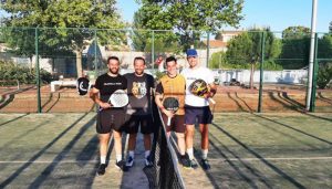 Sergio Pérez-Moneo y Chema Ayanz y Marta y Miriam Gamero vencen en el V torneo de Pádel de Arcas