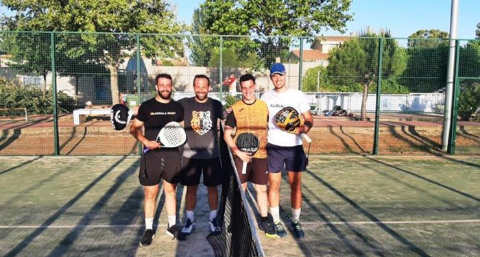 Sergio Pérez-Moneo y Chema Ayanz y Marta y Miriam Gamero vencen en el V torneo de Pádel de Arcas