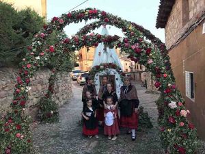 Sigüenza vuelve a recibir el verano con la fiesta de los Arcos de San Juan