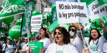 Suspenso de las enfermeras de Castilla-La Mancha a las administraciones por no protegerlas y cuidarlas cuando son agredidas